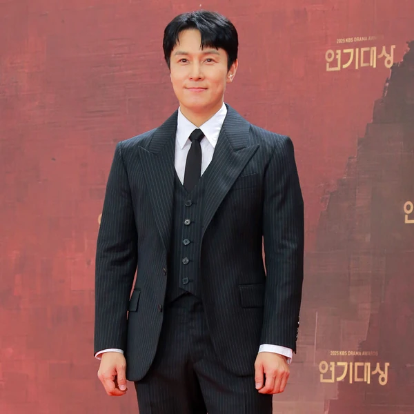 Today's Most Loved Kim Dongwan (SHINHWA)