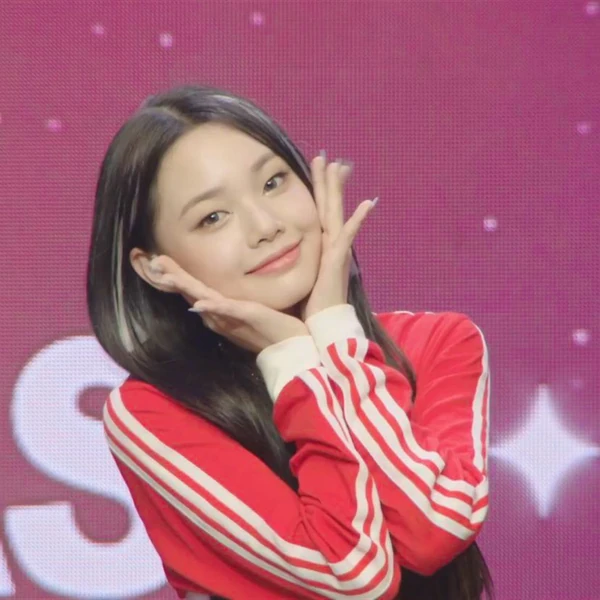 Top Photo Full of Park Boeun (CLASS:y) Love