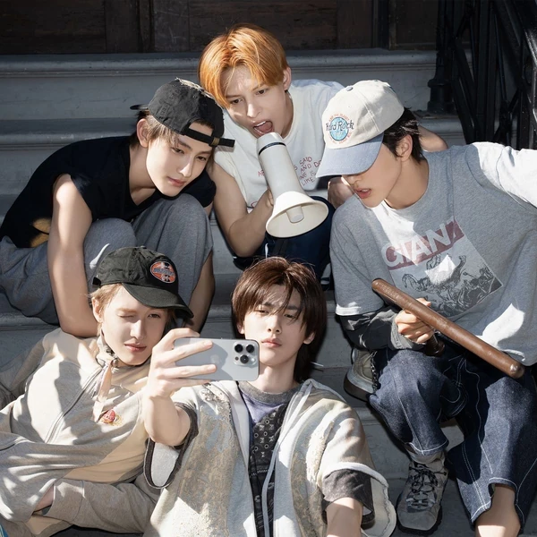 Top Photo Full of CORTIS Love