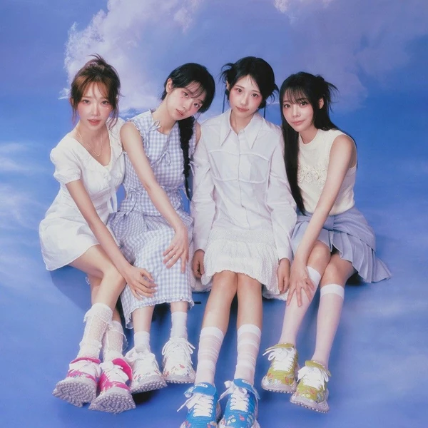 Today's Most Loved QWER