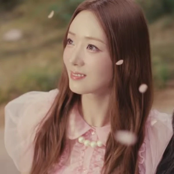 Today's Most Loved Yoon Bomi (Apink)