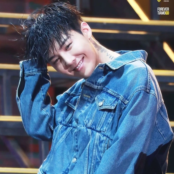 Top Photo Full of G-DRAGON (BIGBANG) Love