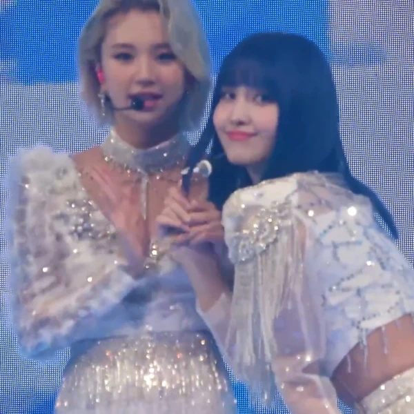 모모 (TWICE) 팬심 가득한 인기 사진