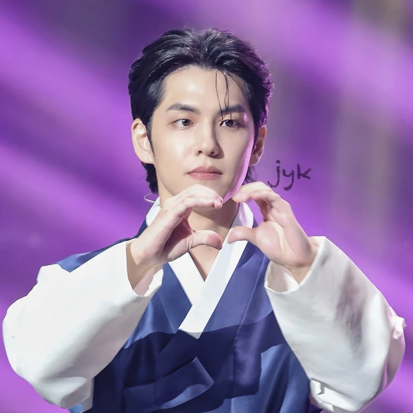 今天最受喜爱的元弼 (DAY6)