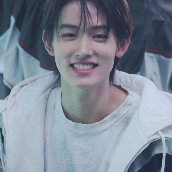 성현 (CORTIS) 팬심 가득한 인기 사진