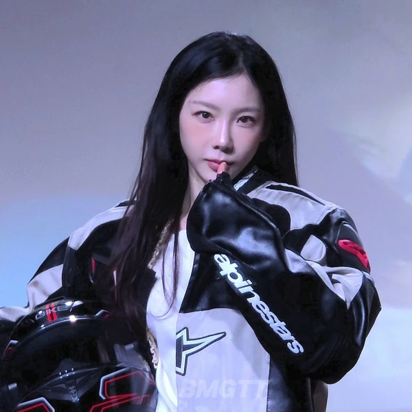 Today's Most Loved Taeyeon (Girls' Generation)