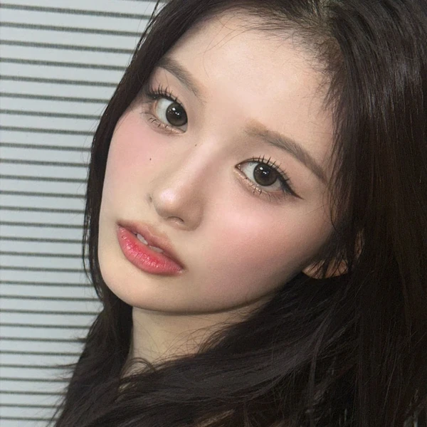 오늘 가장 사랑받은 설윤 (NMIXX)의 모습