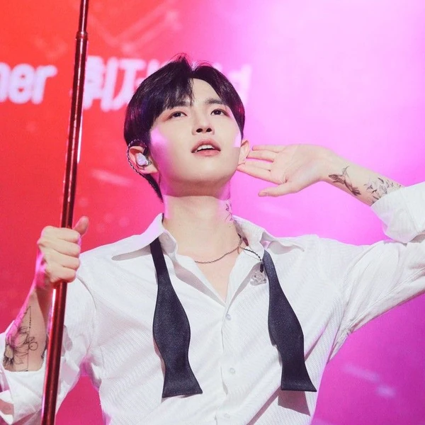 Top Photo Full of Kim Jaehwan Love