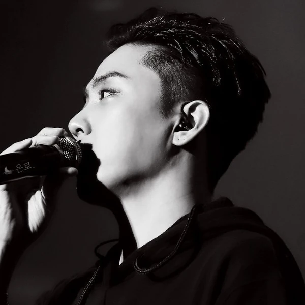 Today's Most Loved Eun Jiwon (SECHSKIES)