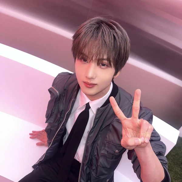 Today's Most Loved Jisung (NCT DREAM)