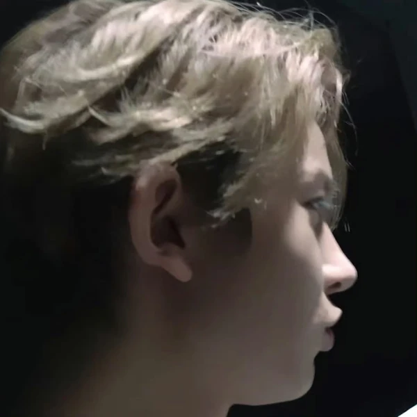 今天最受喜爱的羲承 (ENHYPEN)