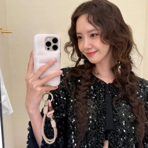 今天最受喜爱的允儿 (少女时代)