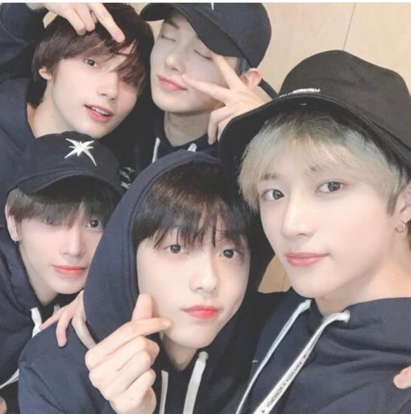 Penampilan TOMORROW X TOGETHER yang Paling Dicintai Hari Ini