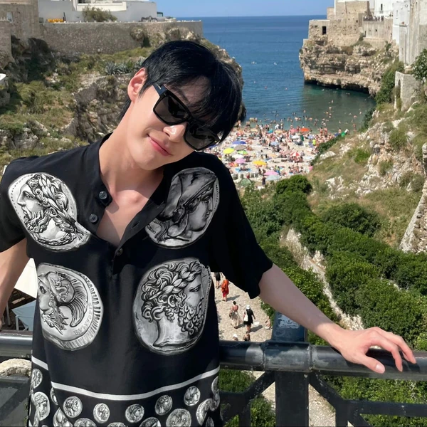 도영 (NCT 127) 팬심 가득한 인기 사진