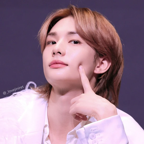 Popular profile image of Hyunjin (Stray Kids) selected by votes