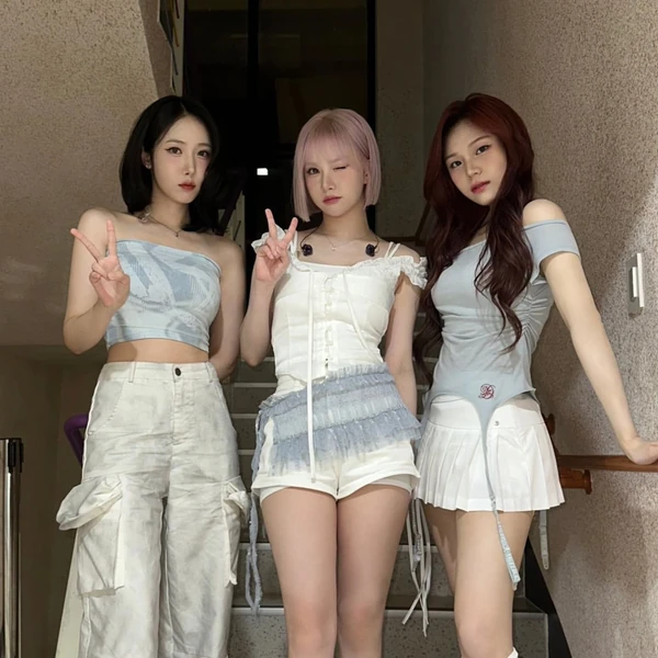 VIVIZ 팬심 가득한 인기 사진