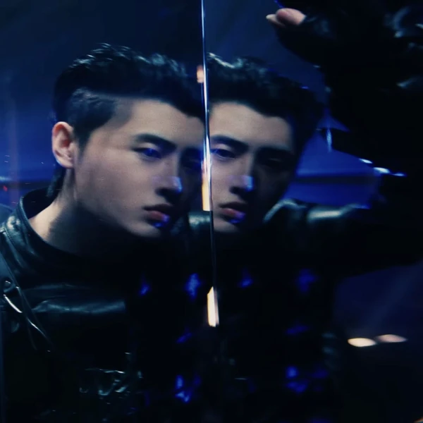 Today's Most Loved Sunghoon (ENHYPEN)