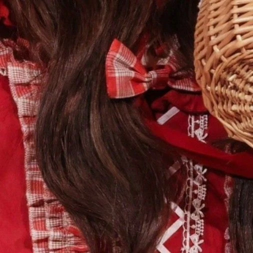 Penampilan Stella (Hearts2Hearts) yang Paling Dicintai Hari Ini