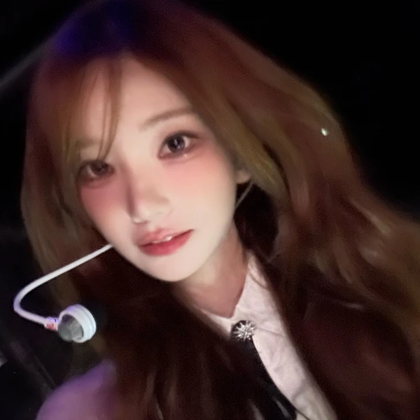 Today's Most Loved QWER