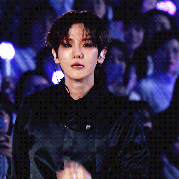 今日最受喜愛的伯賢 (EXO)