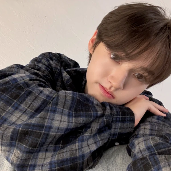 Today's Most Loved Junseong (YUHZ)