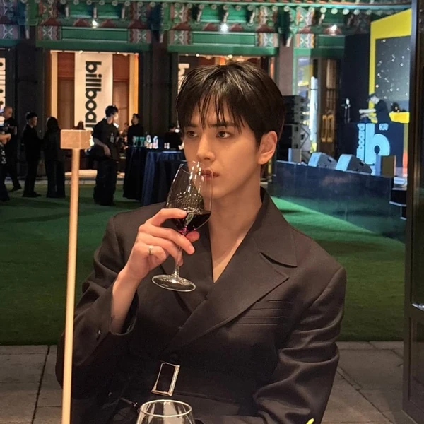 Today's Most Loved Younghoon (THE BOYZ)