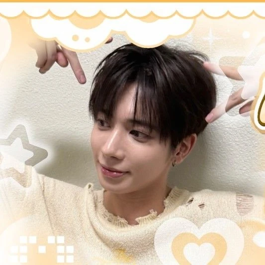 Top Photo Full of TOMORROW X TOGETHER Love