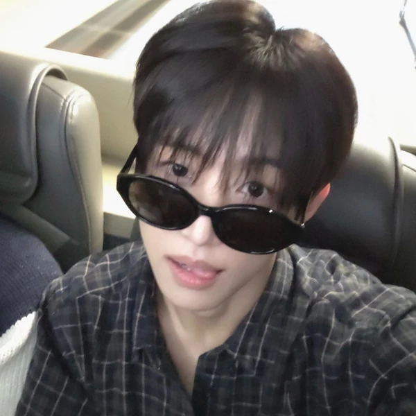 Top Photo Full of Jang yonghoon (IDID) Love