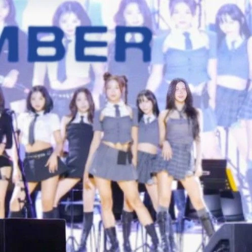 오늘 가장 사랑받은 SECRET NUMBER의 모습