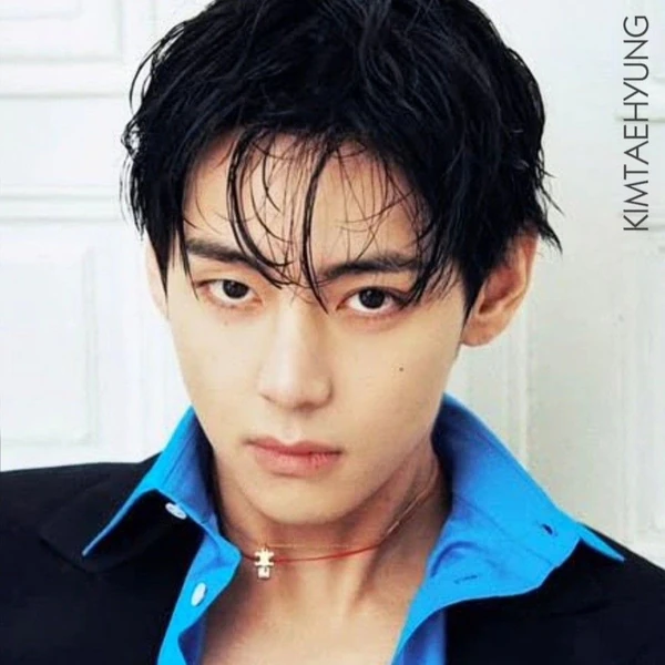 오늘 가장 사랑받은 뷔 (방탄소년단)의 모습