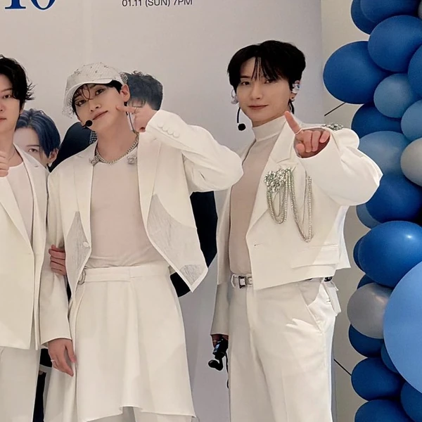 Foto Populer Penuh Cinta untuk Super Junior