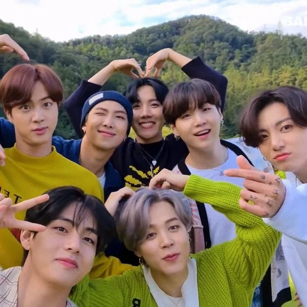Top Photo Full of BTS Love