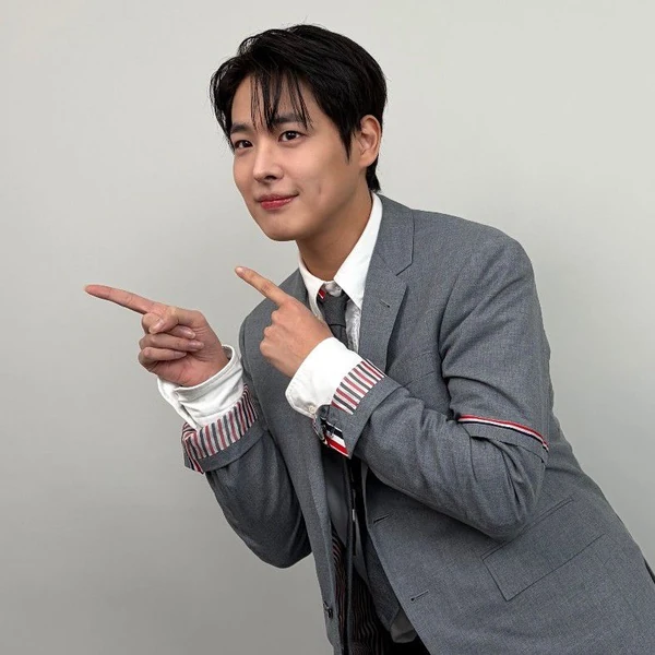 Today's Most Loved Choi Byungchan