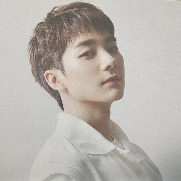 Top Photo Full of Aron Love
