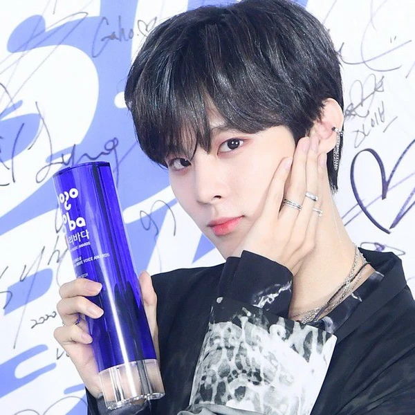 오늘 가장 사랑받은 김우석의 모습