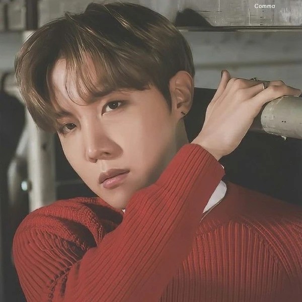 Penampilan j-hope (BTS) yang Paling Dicintai Hari Ini