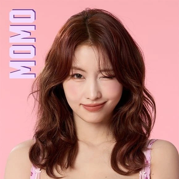 모모 (TWICE) 팬심 가득한 인기 사진