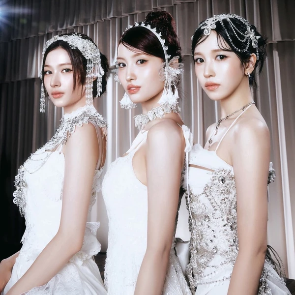 Top Photo Full of Momo (TWICE) Love