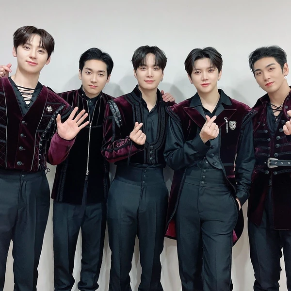 Today's Most Loved NU'EST