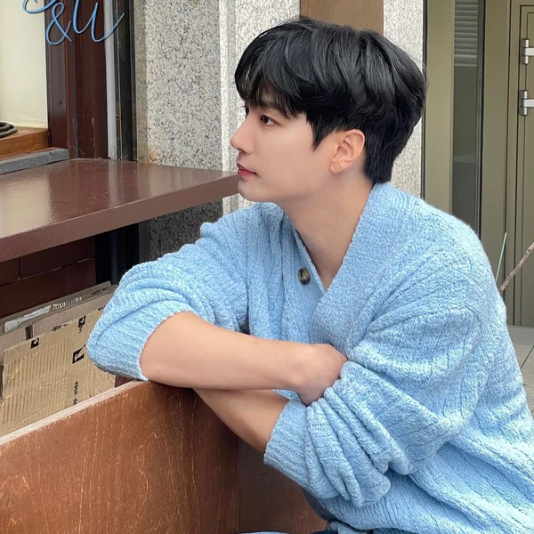 Today's Most Loved Kim Jonghyeon