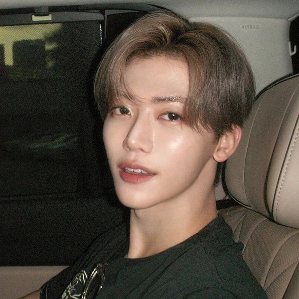 Foto Populer Penuh Cinta untuk NCT