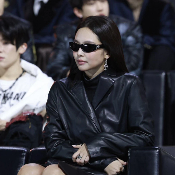 充滿粉絲愛意的Jennie (BLACKPINK)人氣照片