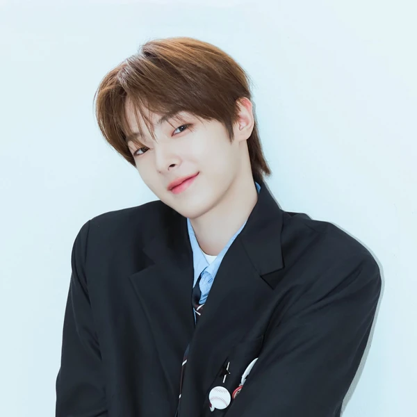 Today's Most Loved Kang Woojin