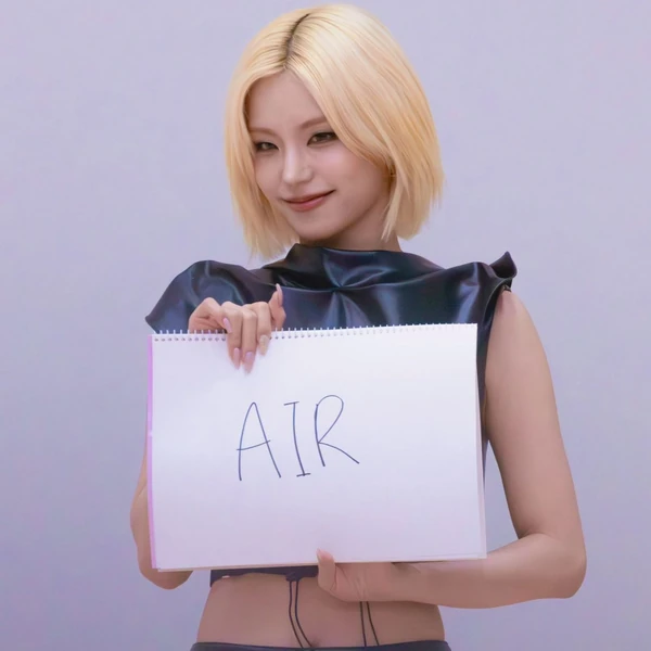 Today's Most Loved Yeji (ITZY)