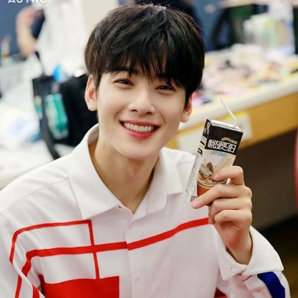 充滿粉絲愛意的車銀優 (ASTRO)人氣照片