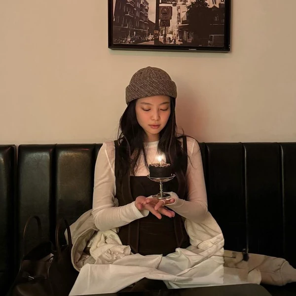 제니 (BLACKPINK) 팬심 가득한 인기 사진