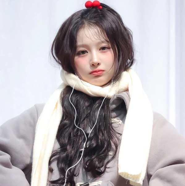 Top Photo Full of Sullyoon (NMIXX) Love