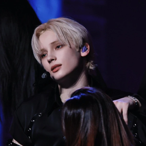 Top Photo Full of HueningKai (TOMORROW X TOGETHER) Love