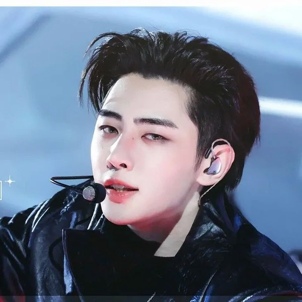 今日最も愛されたソンフン (ENHYPEN)の姿