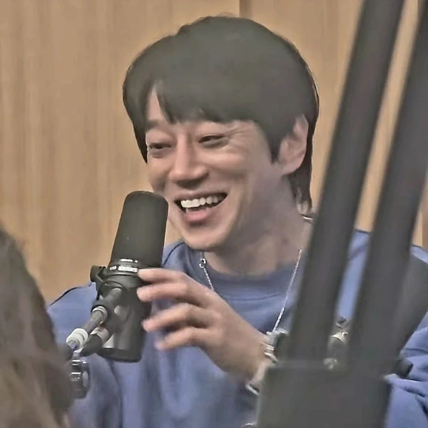 Today's Most Loved Hwang Chiyeol
